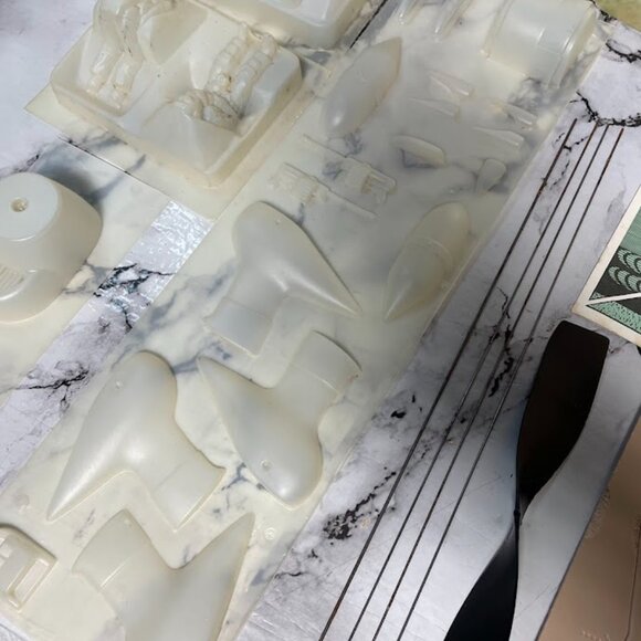 1/16 Junkers JU-87B Stuka Giant Scale Airplane Model Kit - Guillows 1002 PARTS - Picture 8 of 13